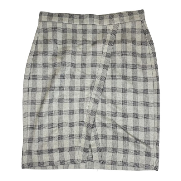 CAbi Dresses & Skirts - NWT CAbi Valentina Black & White Check Stretch Knit 5303 Skirt Size 8